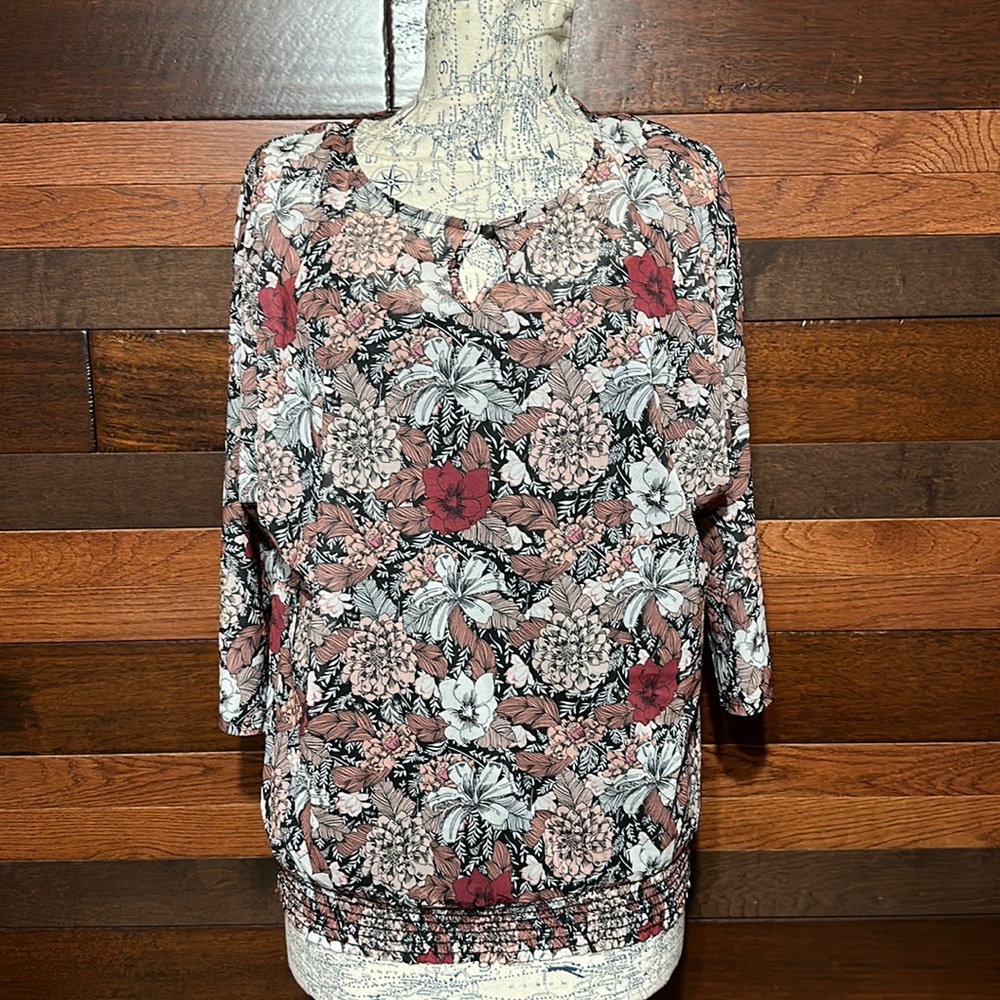 Maurices Scoop Neck Long Dolman Sleeve Floral Blouse